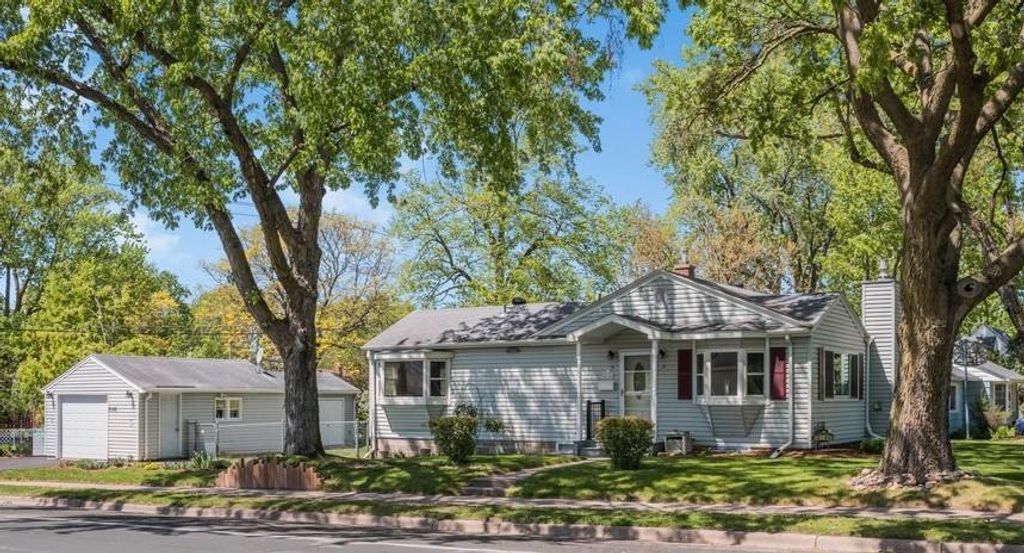 Photo of 8144 2nd Avenue S, Bloomington, MN 55420 (MLS # 7076196)