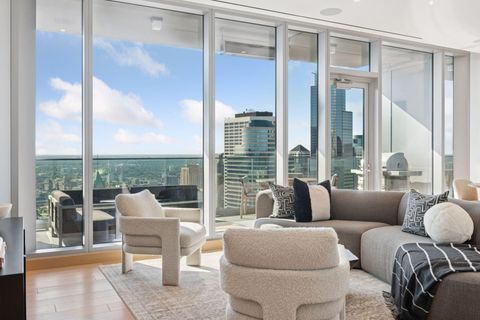 255 Hennepin Avenue 3201 Minneapolis MN 55401
