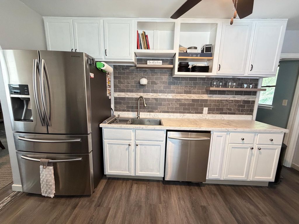 Photo of 435 4th Street SW, Plainview, MN 55964 (MLS # 7098704)