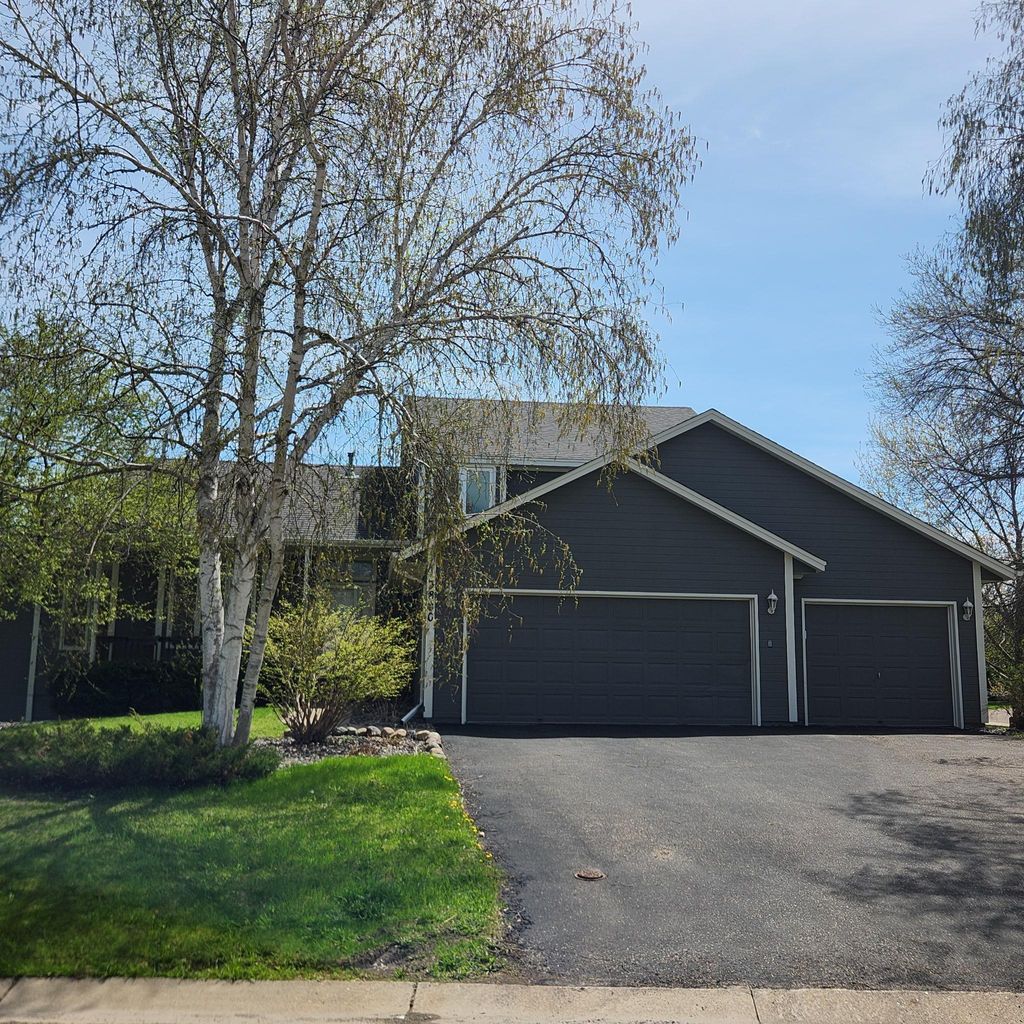 Photo of 3880 Minnesota Lane N, Plymouth, MN 55446 (MLS # 7064729)