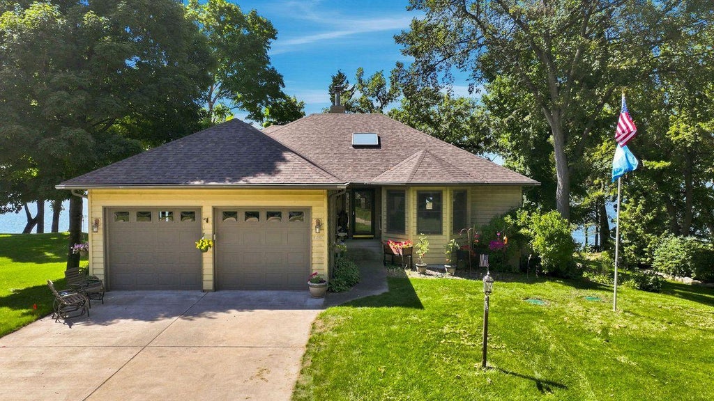 Photo of 32897 Spunk Tree Circle, Avon, MN 56310 (MLS # 7135357)