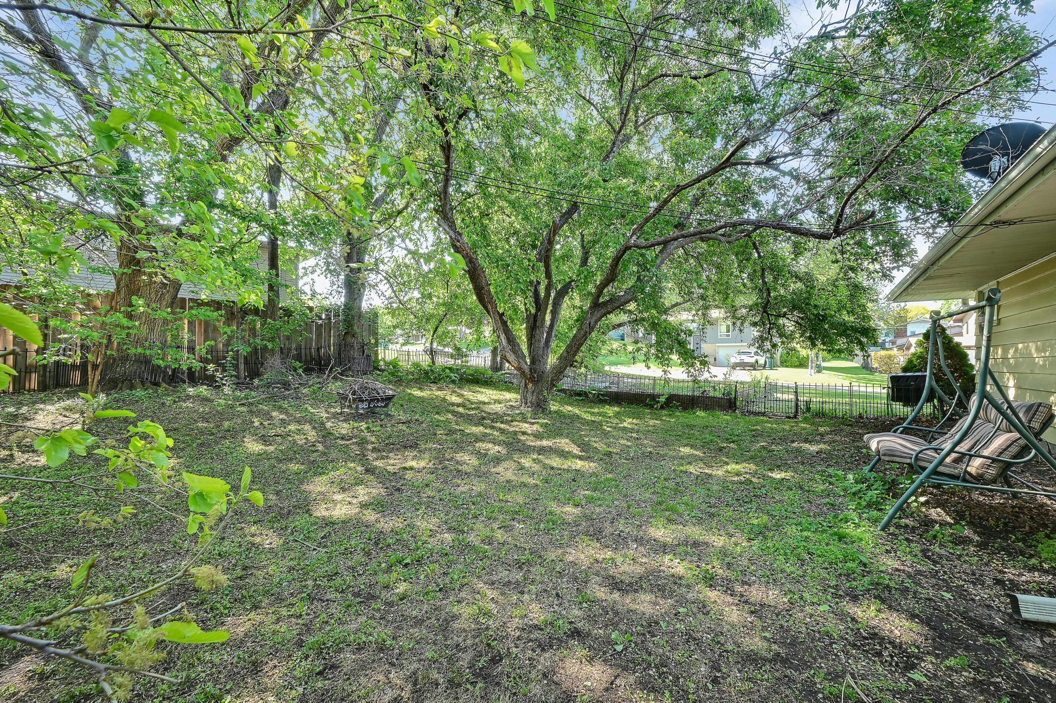 2221 Texas Avenue S