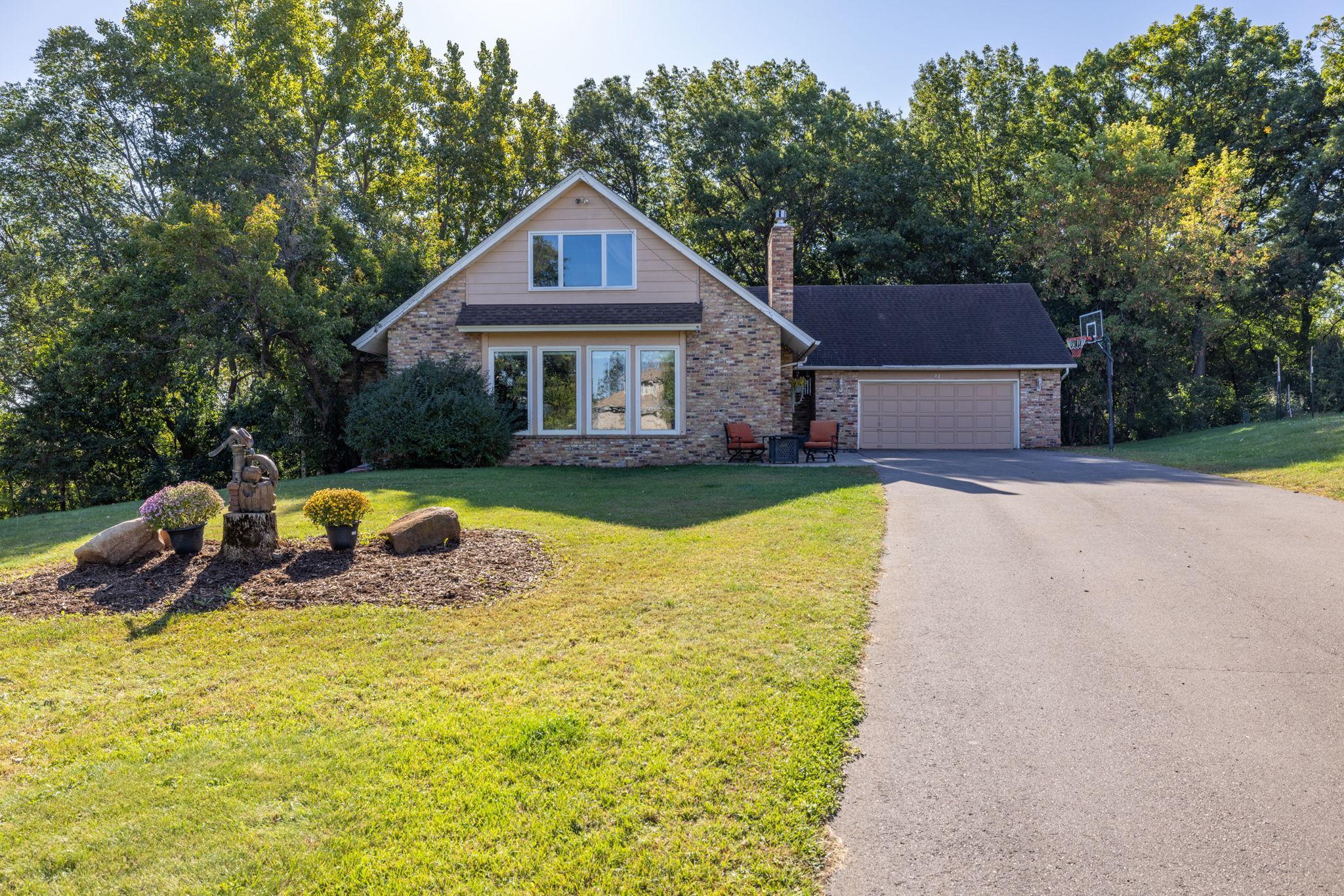 71 Deer Hills Court