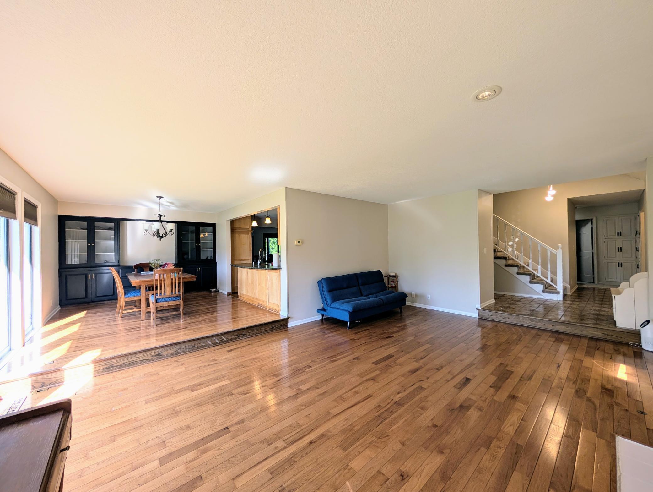 71 Deer Hills Court