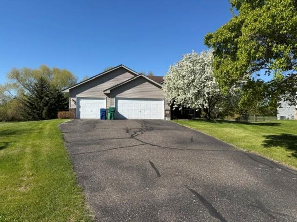 Photo of 5487 Kahler Drive NE, Albertville, MN 55301 (MLS # 7071090)