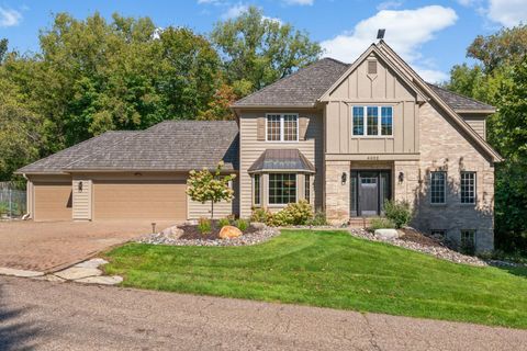 4902 Beacon Hill Road Minnetonka MN 55345