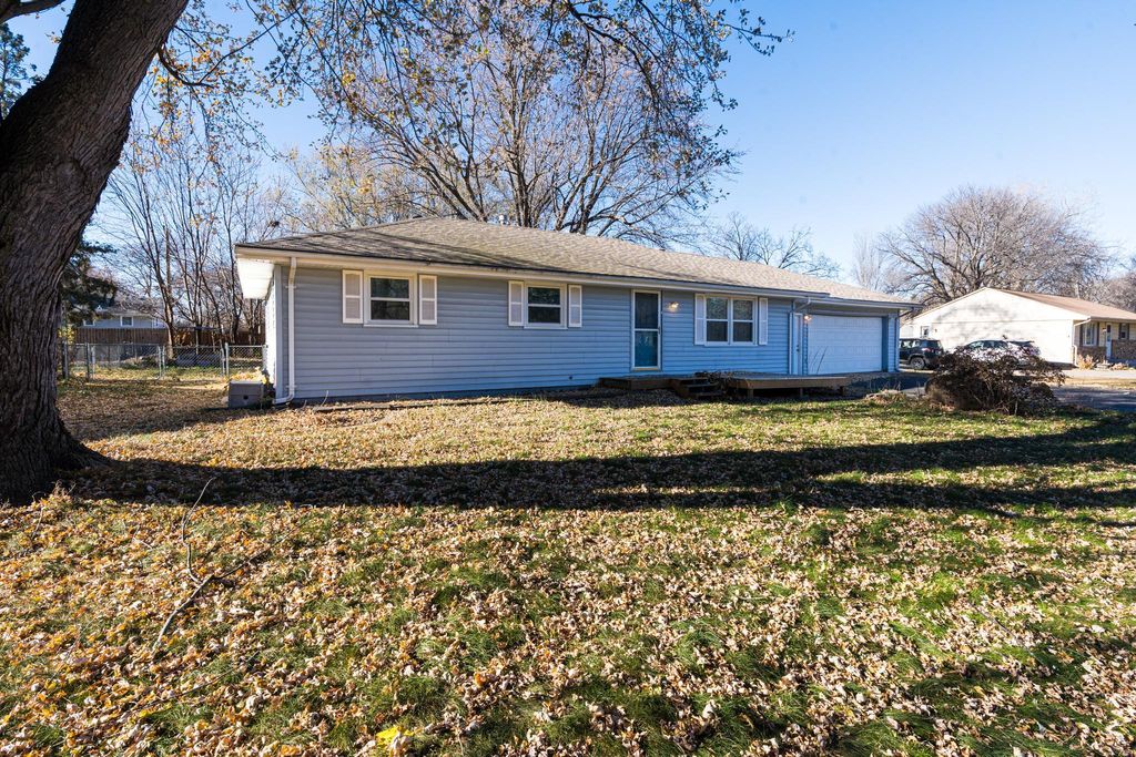 Photo of 11509 Winnetka Avenue N, Champlin, MN 55316 (MLS # 6825744)