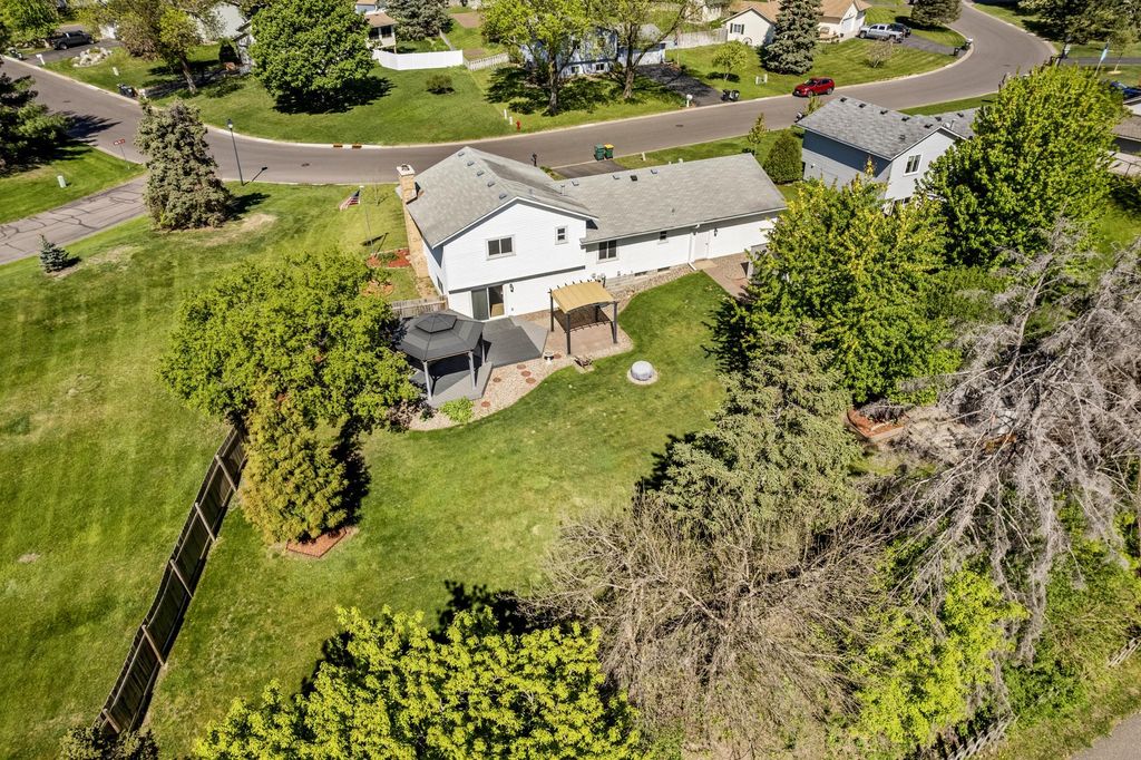 Photo of 1722 Nokia Way, Eagan, MN 55122 (MLS # 7074243)
