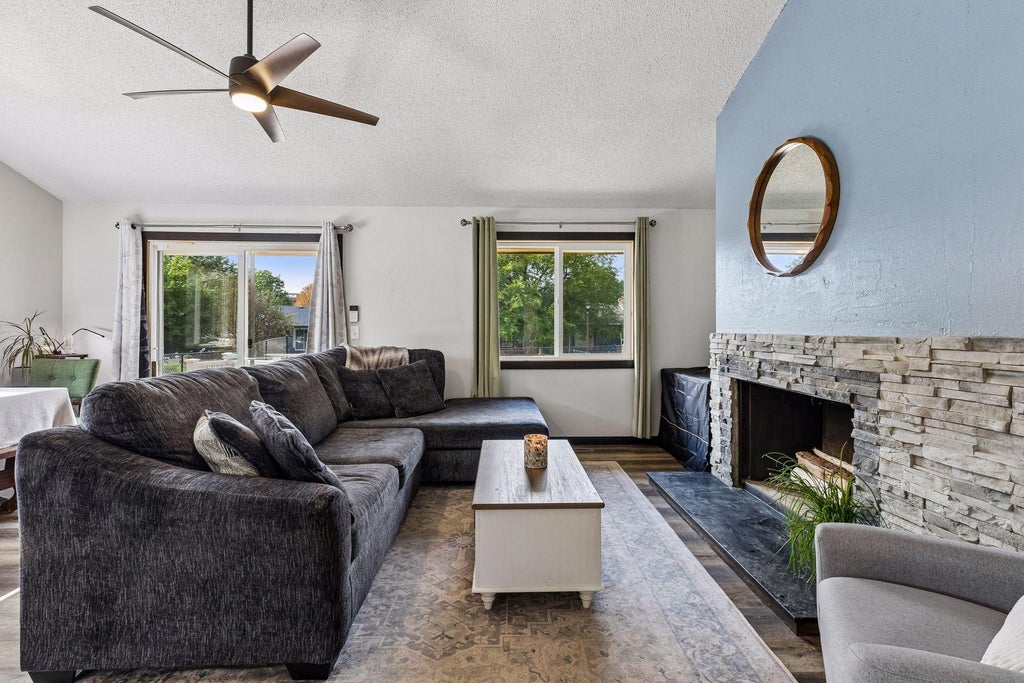 Photo of 521 Central Avenue W, Saint Paul, MN 55103 (MLS # 7143613)