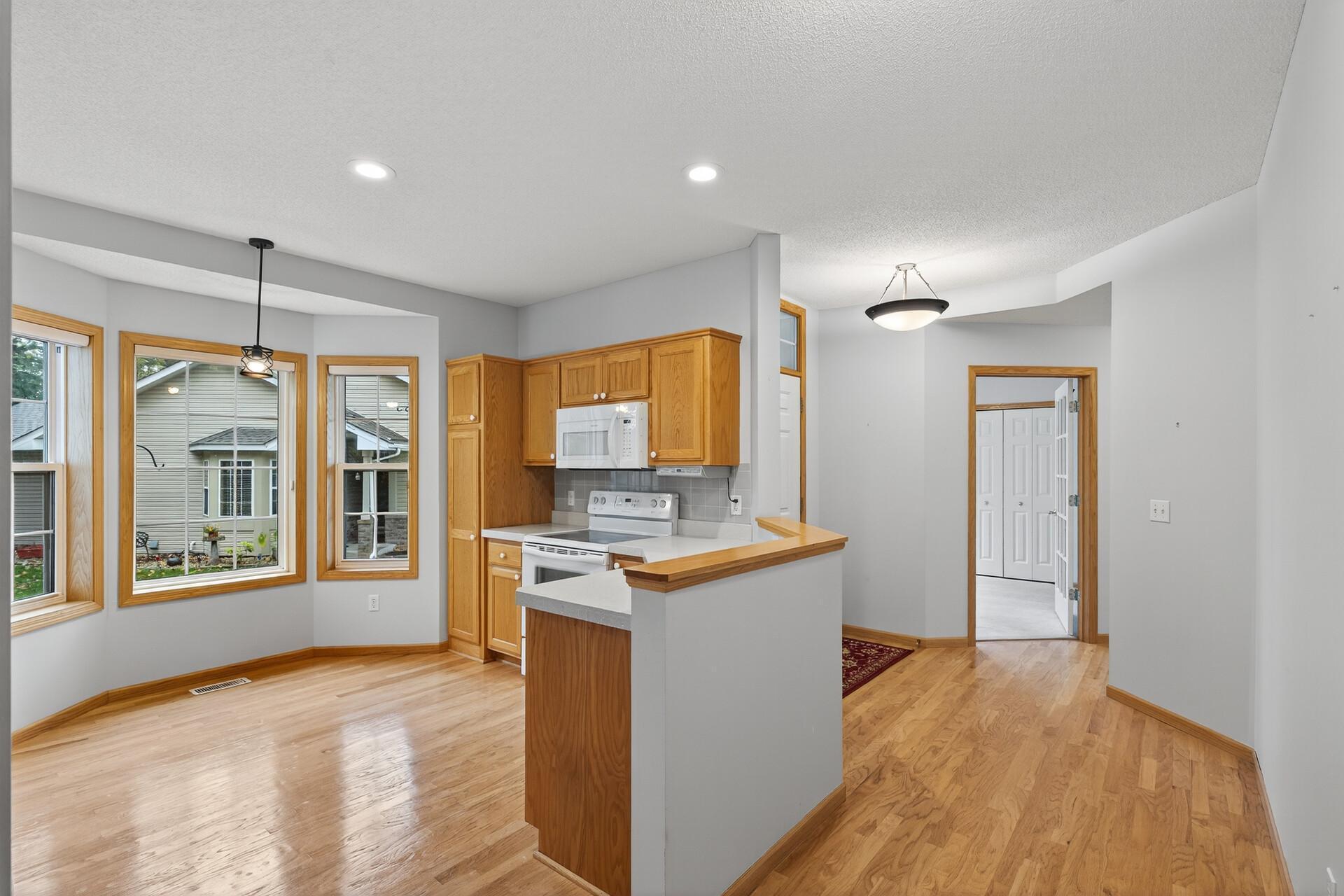 2099 Albemarle Court N