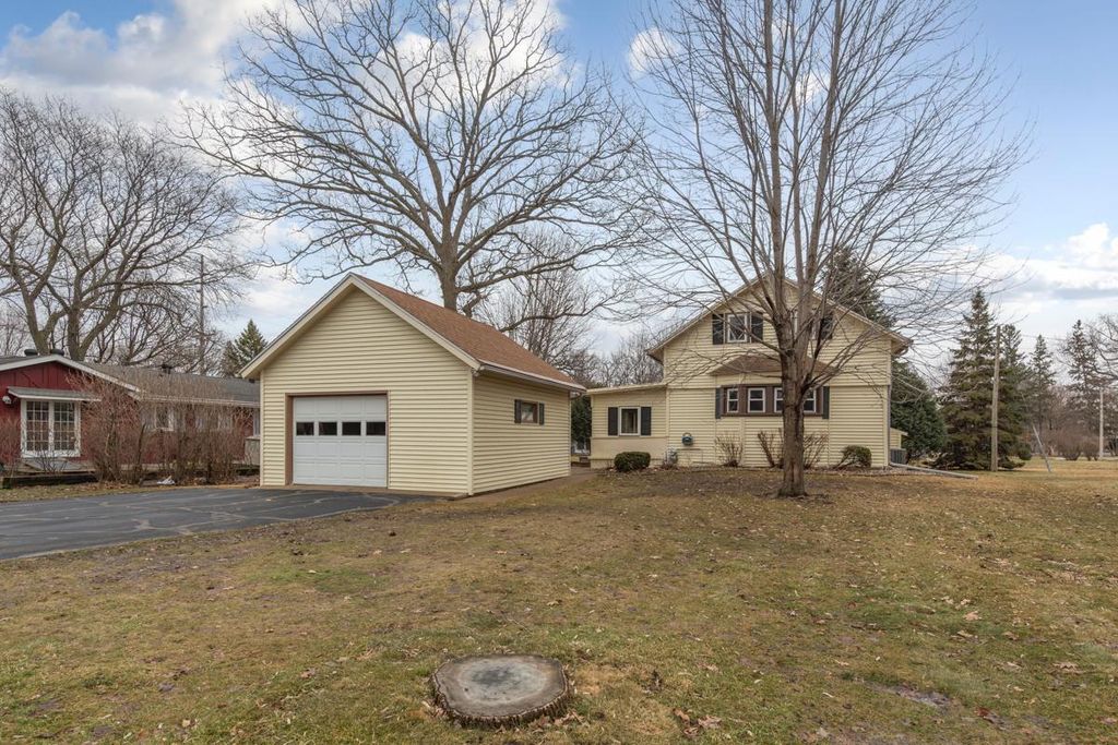 Photo of 2201 Clare Drive, North Mankato, MN 56003 (MLS # 7031758)
