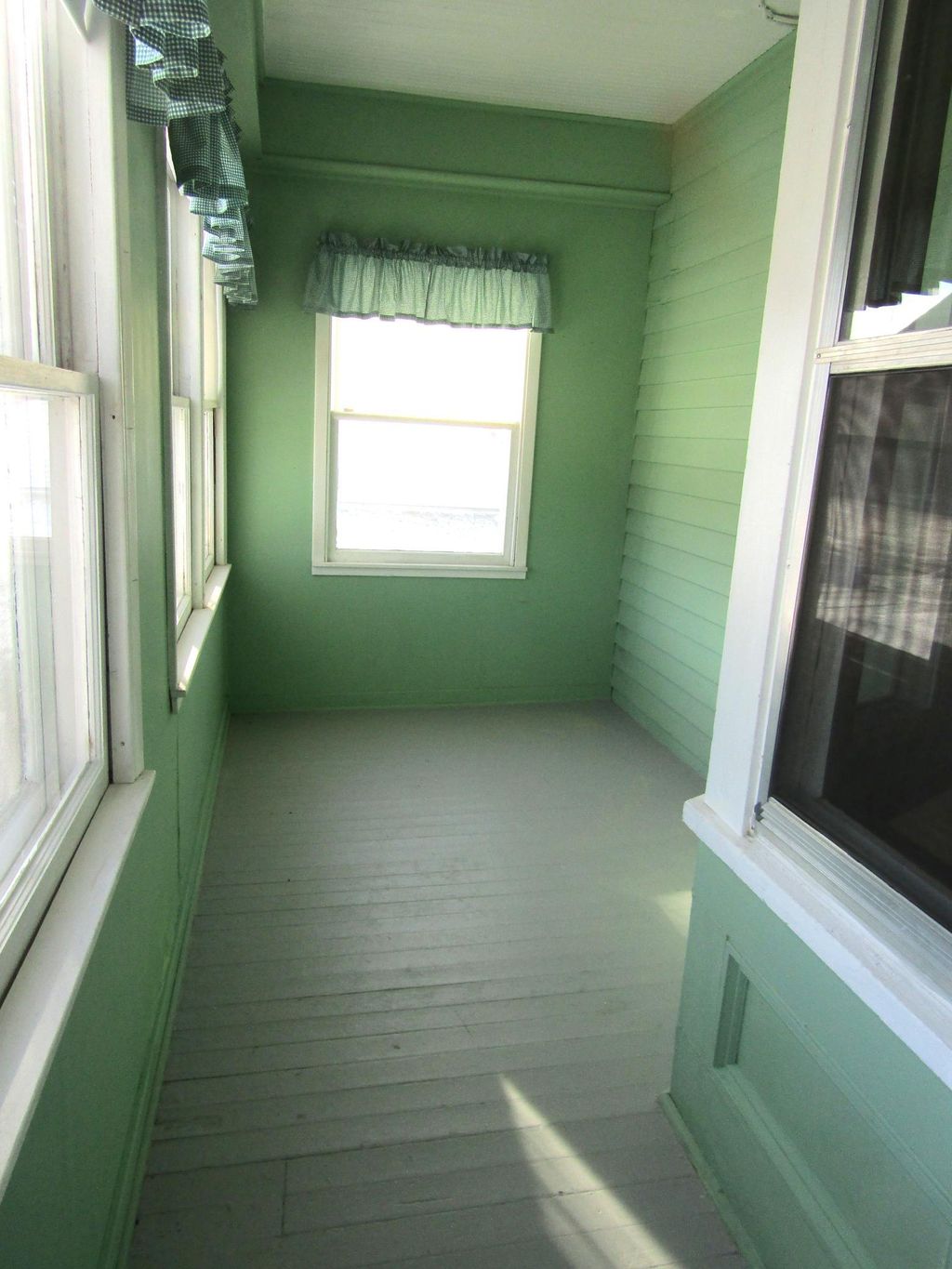 Photo of 712 7th Street, Dawson, MN 56232 (MLS # 7000762)