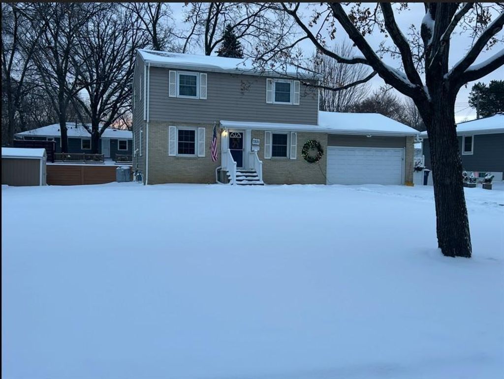 Photo of 7221 Humboldt Avenue S, Richfield, MN 55423 (MLS # 7015777)