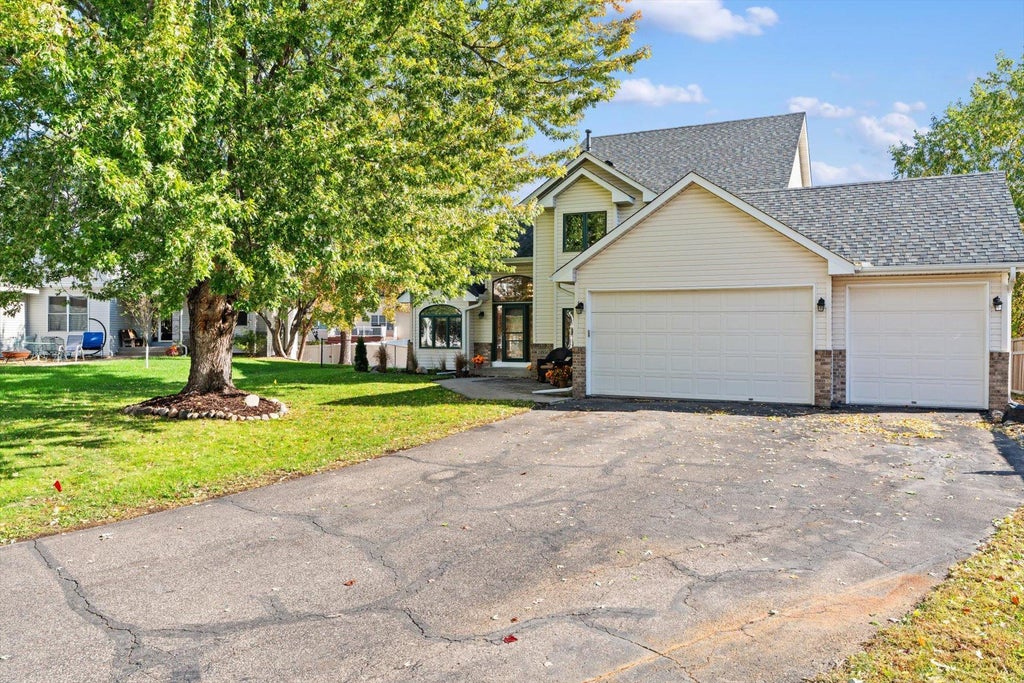 Photo of 10956 Fox Hollow Circle N, Champlin, MN 55316 (MLS # 7162712)