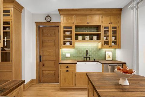 2654 Pleasant Avenue Minneapolis MN 55408