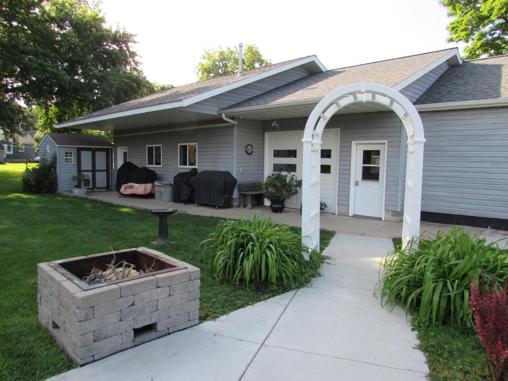 Photo of 200 Kenzie Street, Sherburn, MN 56171 (MLS # 7088428)