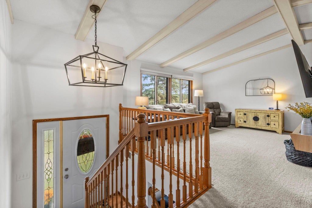 Photo of 922 Sherwood Road, Shoreview, MN 55126 (MLS # 7163301)