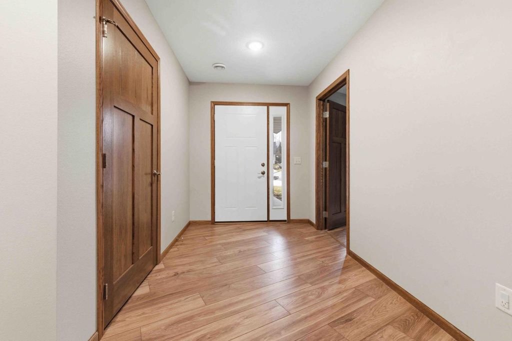 Photo of 932 Oak Pond Court, Sartell, MN 56377 (MLS # 7030690)