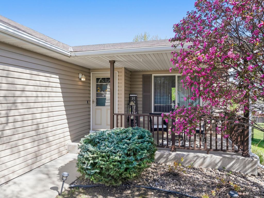Photo of 4445 Manor Drive NW, Rochester, MN 55901 (MLS # 7047587)