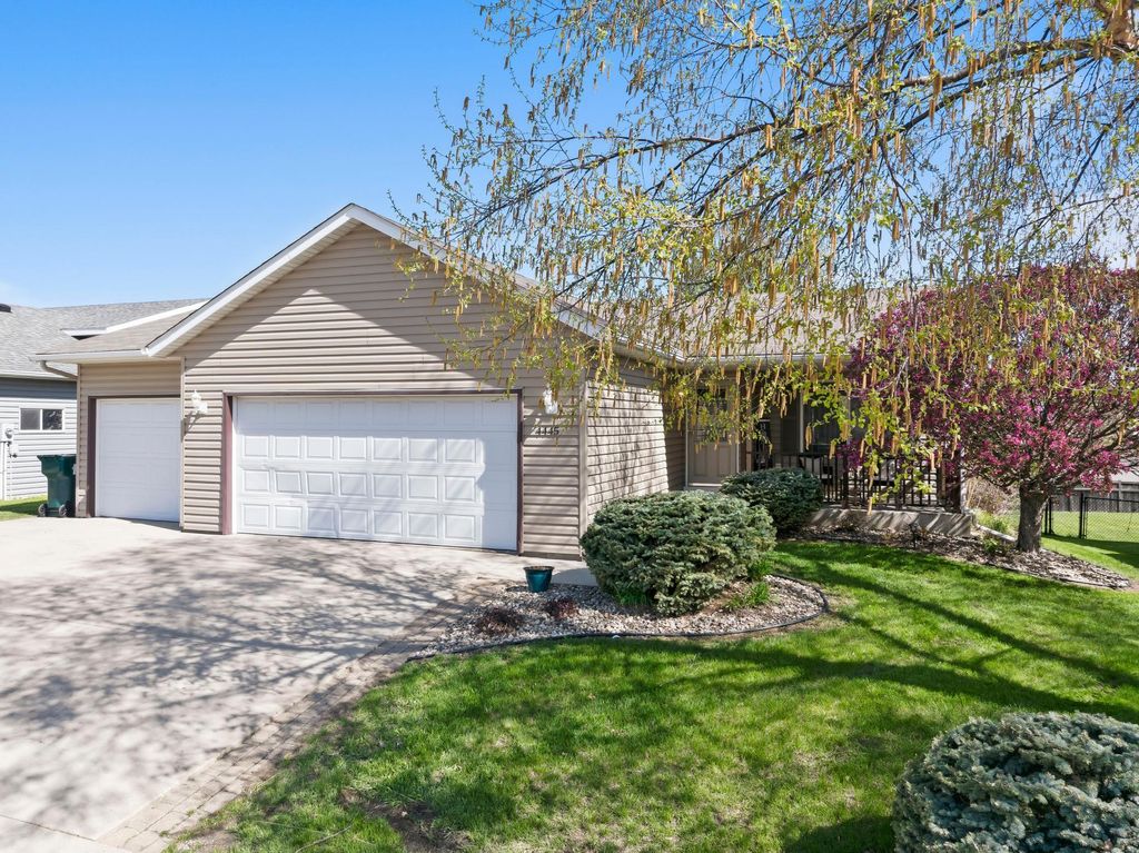 Photo of 4445 Manor Drive NW, Rochester, MN 55901 (MLS # 7047587)