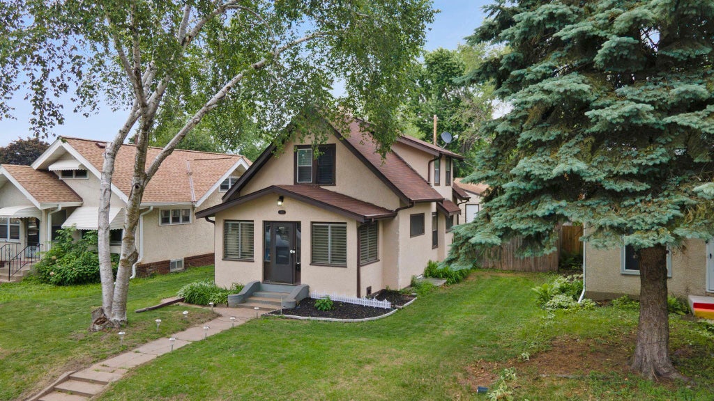 Photo of 3810 Thomas Avenue N, Minneapolis, MN 55412 (MLS # 7165971)