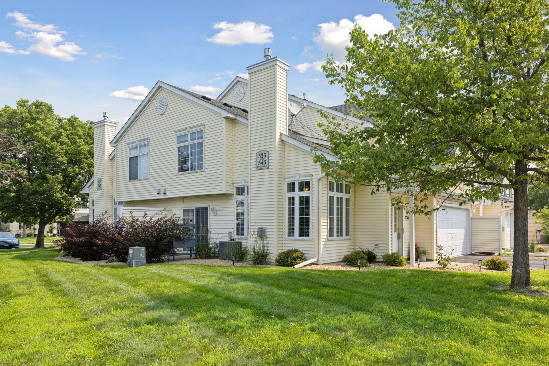 536 Aqua Circle