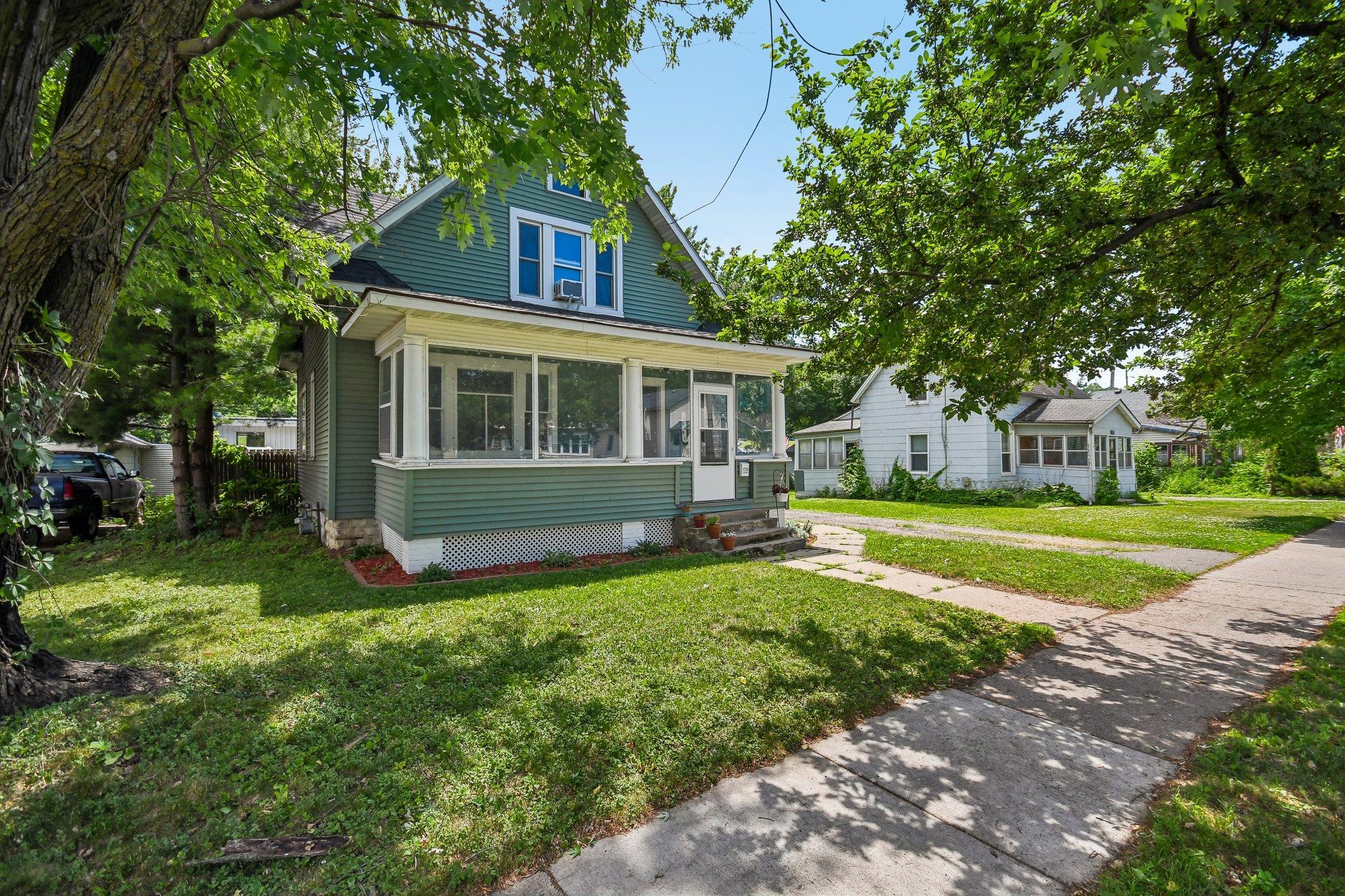 Photo 1 of 40 — 1715 Old West Main Street, Red Wing, MN 55066