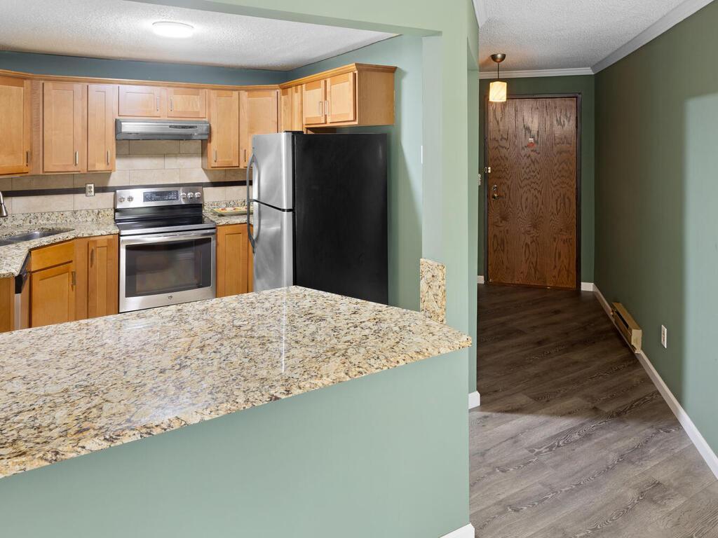 1580 Wheelock Lane 104