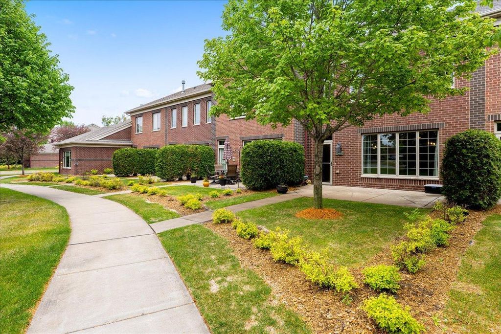 Photo of 12401 Flanders Court NE #C, Blaine, MN 55449 (MLS # 7074517)
