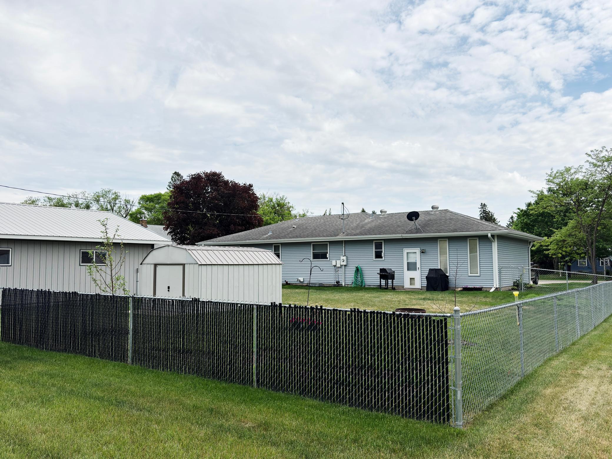 615 3rd Street W
