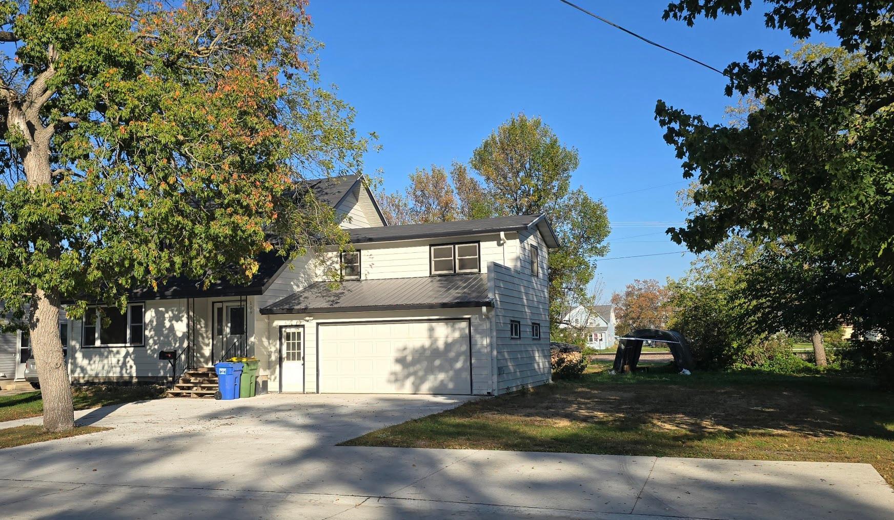 109 5th Avenue SE