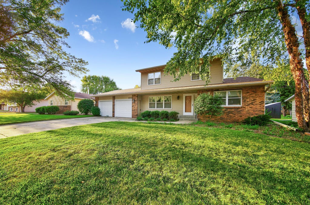 Photo of 800 16th Street SE, Owatonna, MN 55060 (MLS # 7135404)
