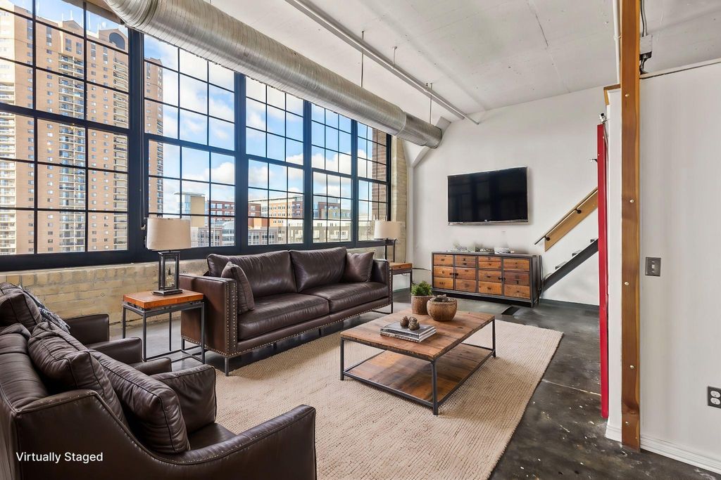 Photo of 500 Robert Street N #708, Saint Paul, MN 55101 (MLS # 6805789)