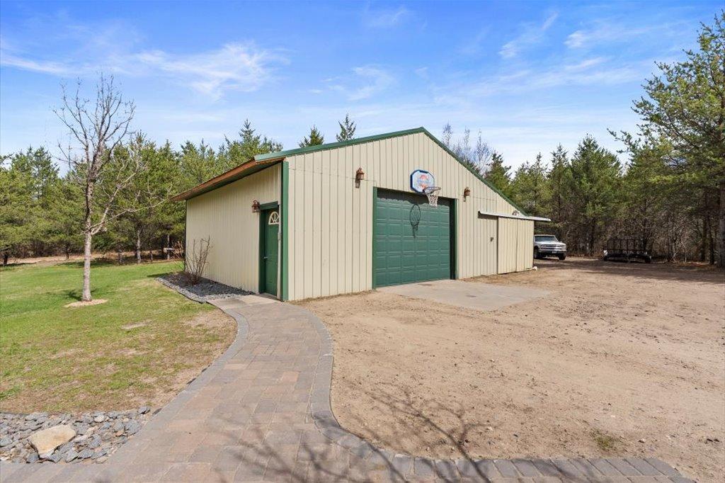 7367 Hunter Circle