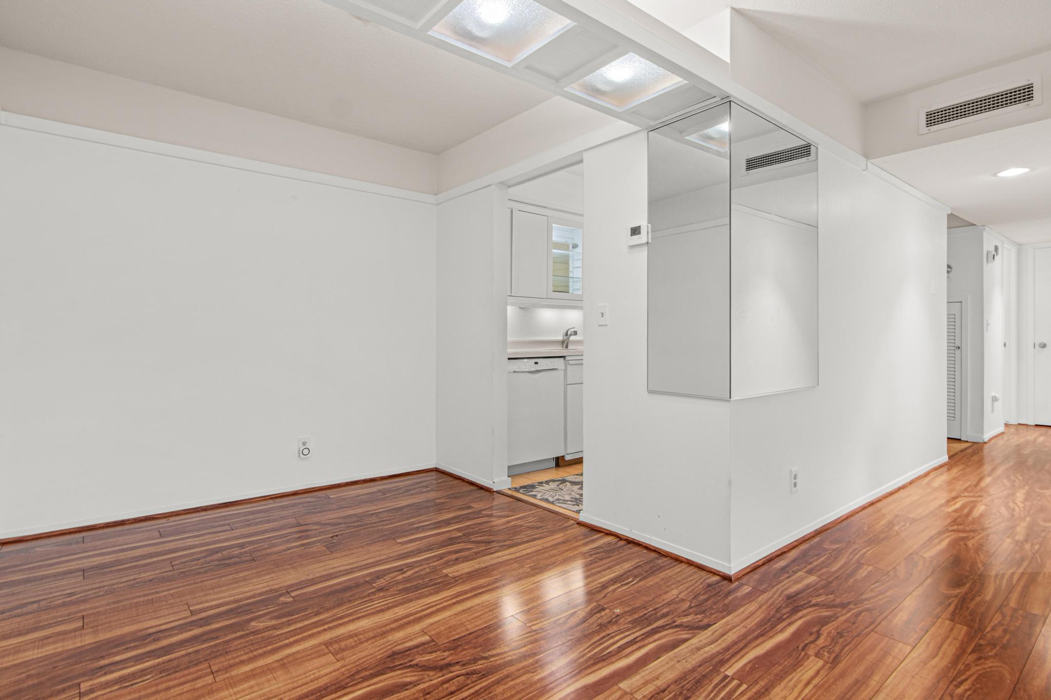 2230 Midland Grove Road 305