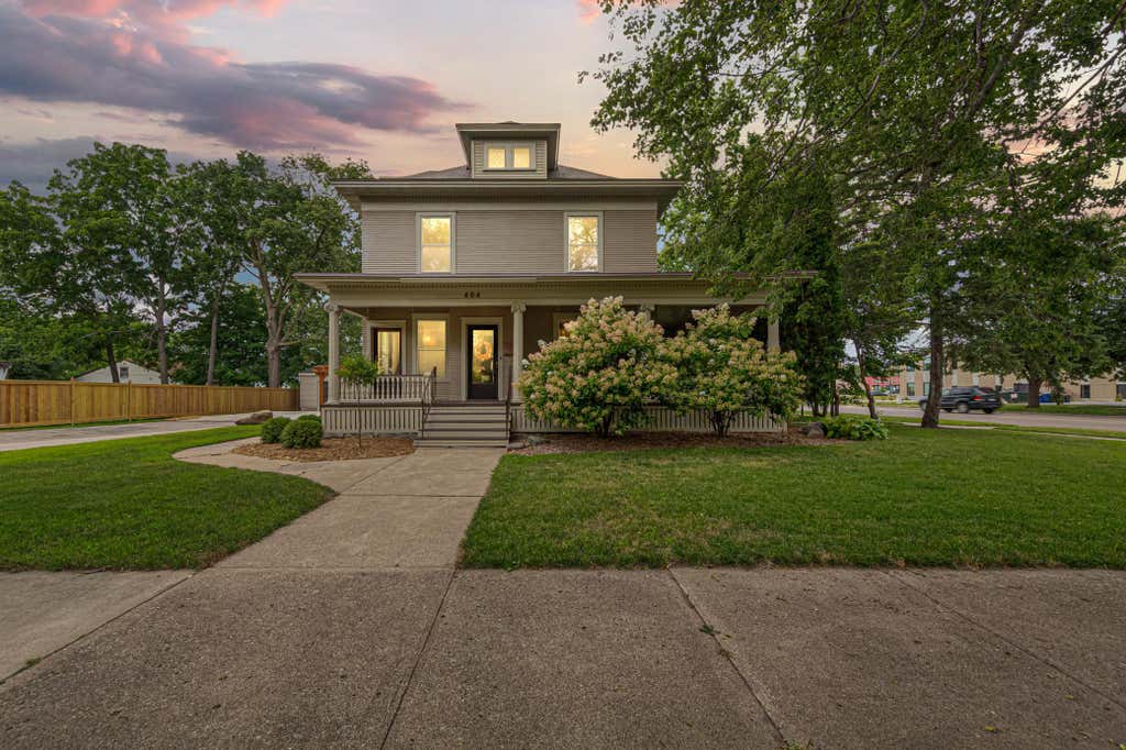 Photo of 404 3rd Street NW, Faribault, MN 55021 (MLS # 6790432)