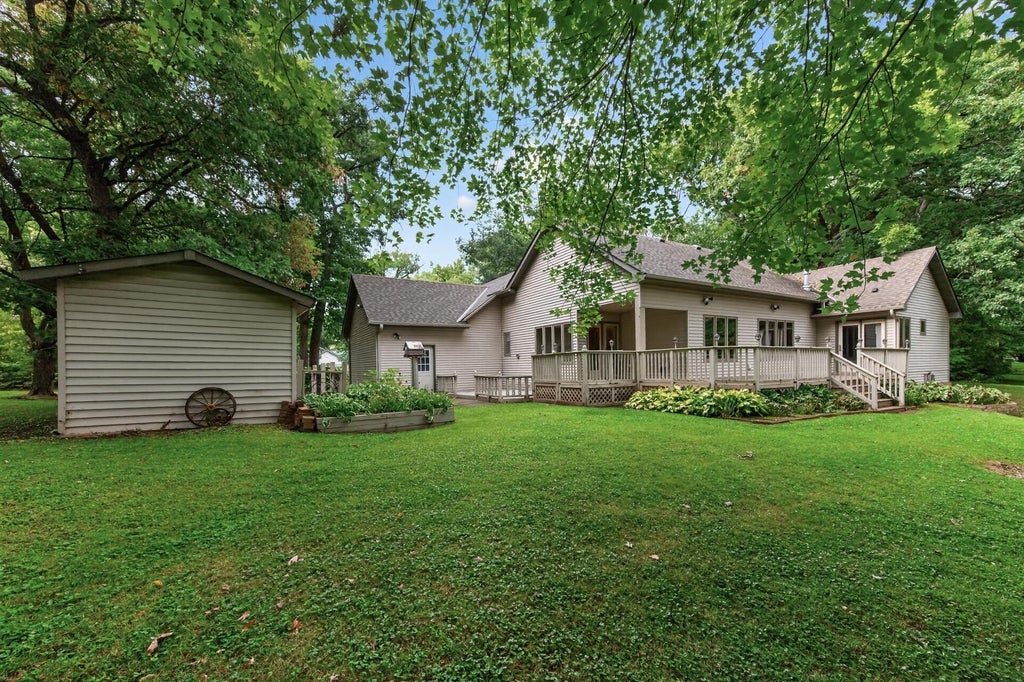 Photo of 27163 Ironwood Court, Chisago City, MN 55013 (MLS # 7145747)