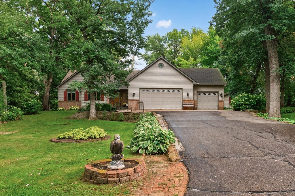 Photo of 27163 Ironwood Court, Chisago City, MN 55013 (MLS # 7145747)