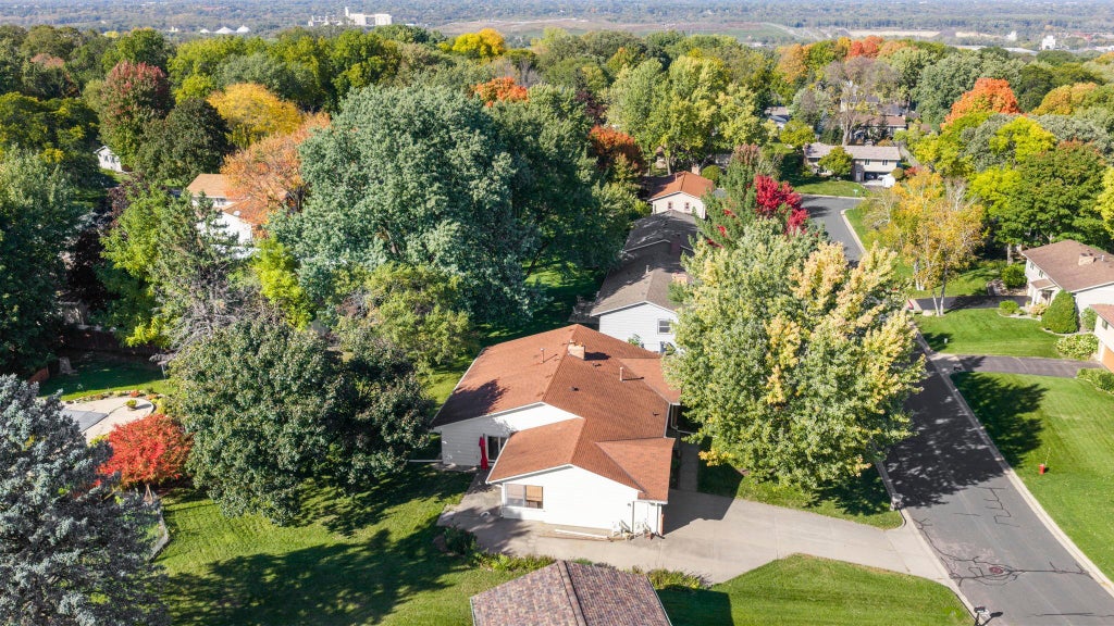 Photo of 13406 Washburn Avenue S, Burnsville, MN 55337 (MLS # 7130684)