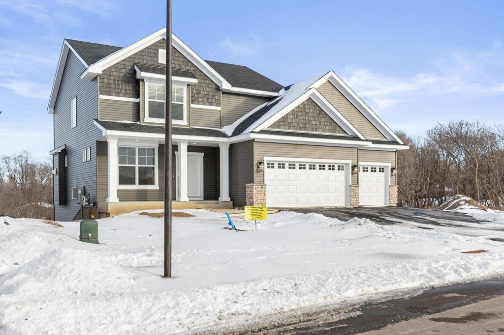 Photo of 2009 Lusitano Street, Shakopee, MN 55379 (MLS # 7017110)