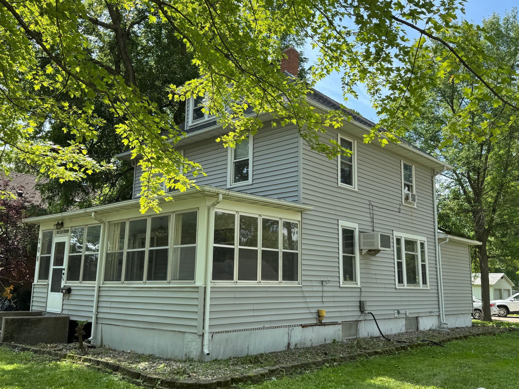 208 N 7th Street