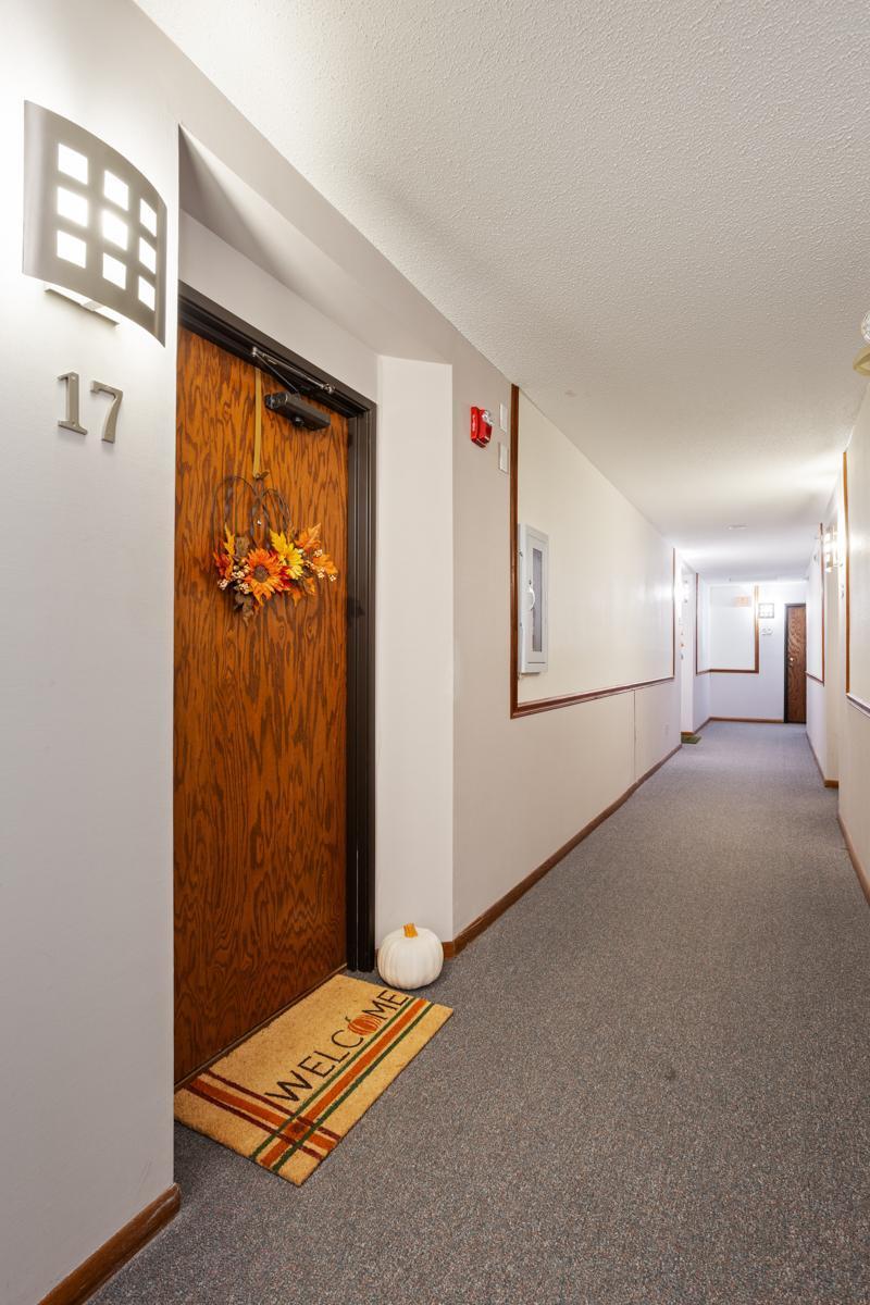 1225 Ferndale Street N B17