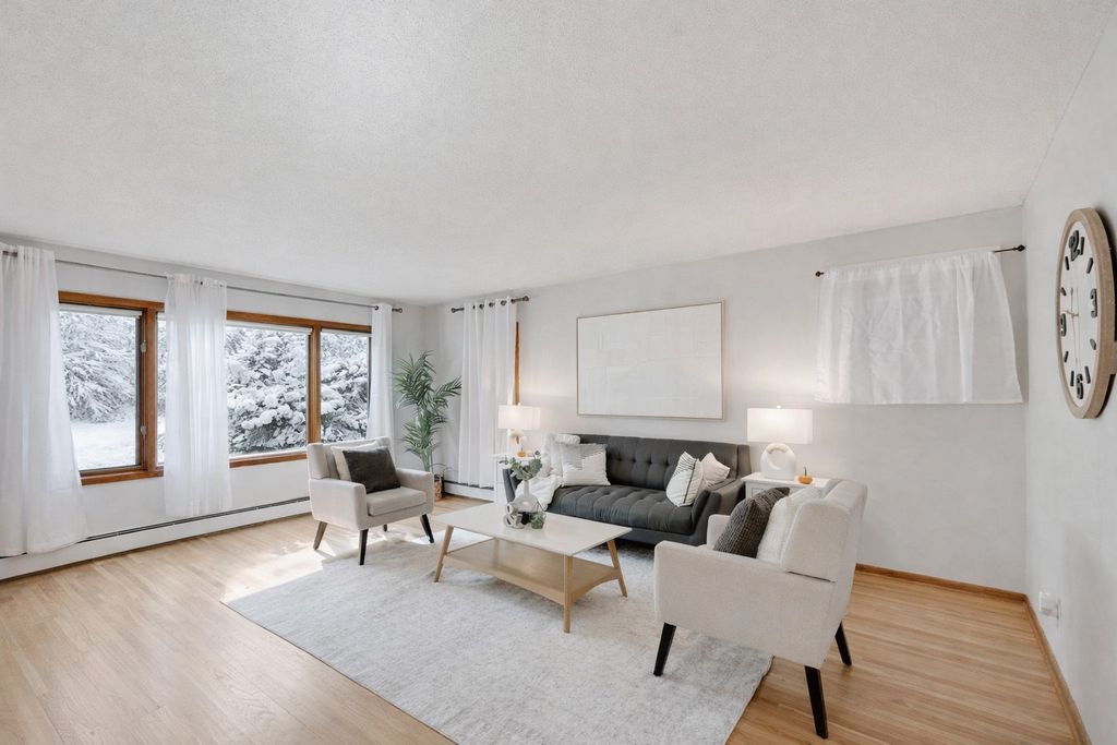 Photo of 1601 Raleigh Drive, Burnsville, MN 55337 (MLS # 7006248)