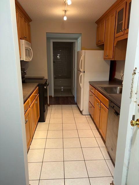 130 Demont Avenue E 151