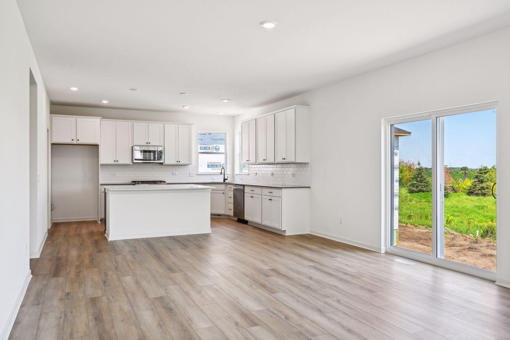 Photo of 3067 Trinity Dr Dr, Shakopee, MN 55379 (MLS # 7045354)