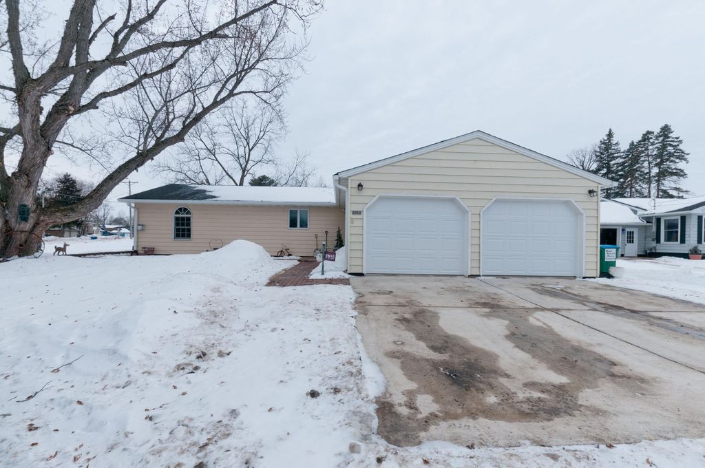 Photo of 2254 20 1/2 Street, Rice Lake, WI 54868 (MLS # 7018810)