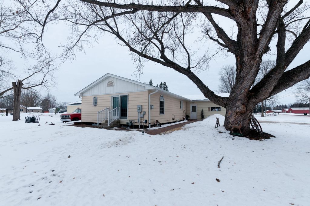 Photo of 2254 20 1/2 Street, Rice Lake, WI 54868 (MLS # 7018810)