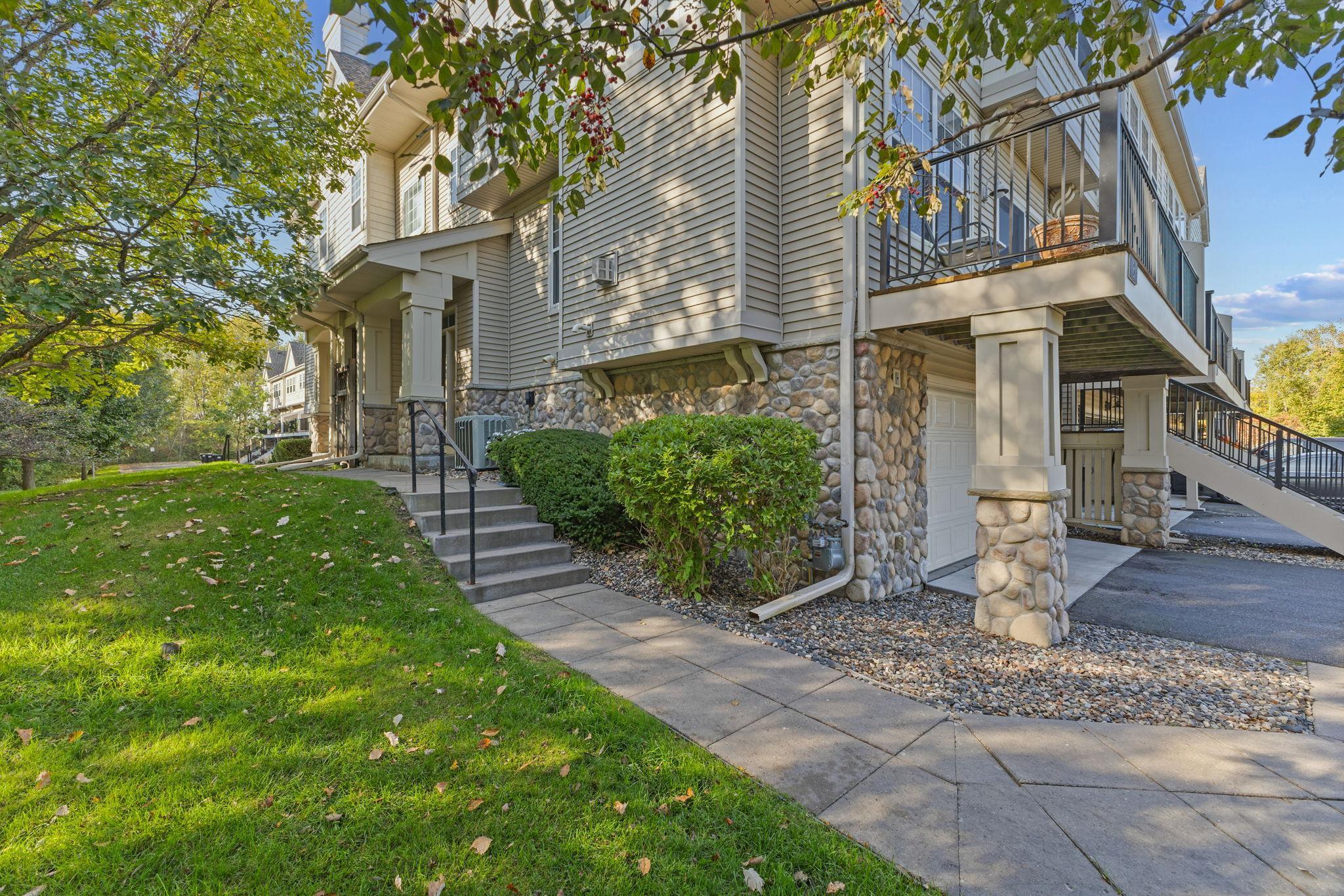 14569 Everton Avenue N 8