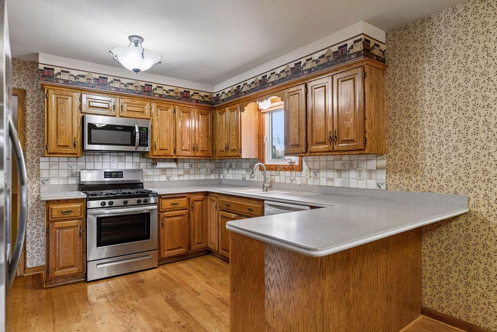 Photo of 8224 Hillside Drive, Eden Prairie, MN 55347 (MLS # 7033621)