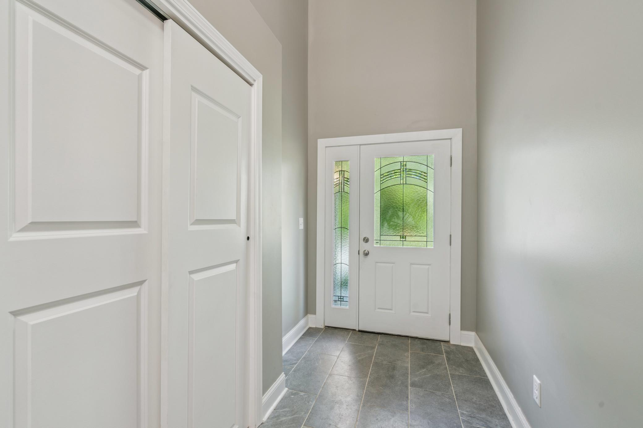 1880 Desoto Street N